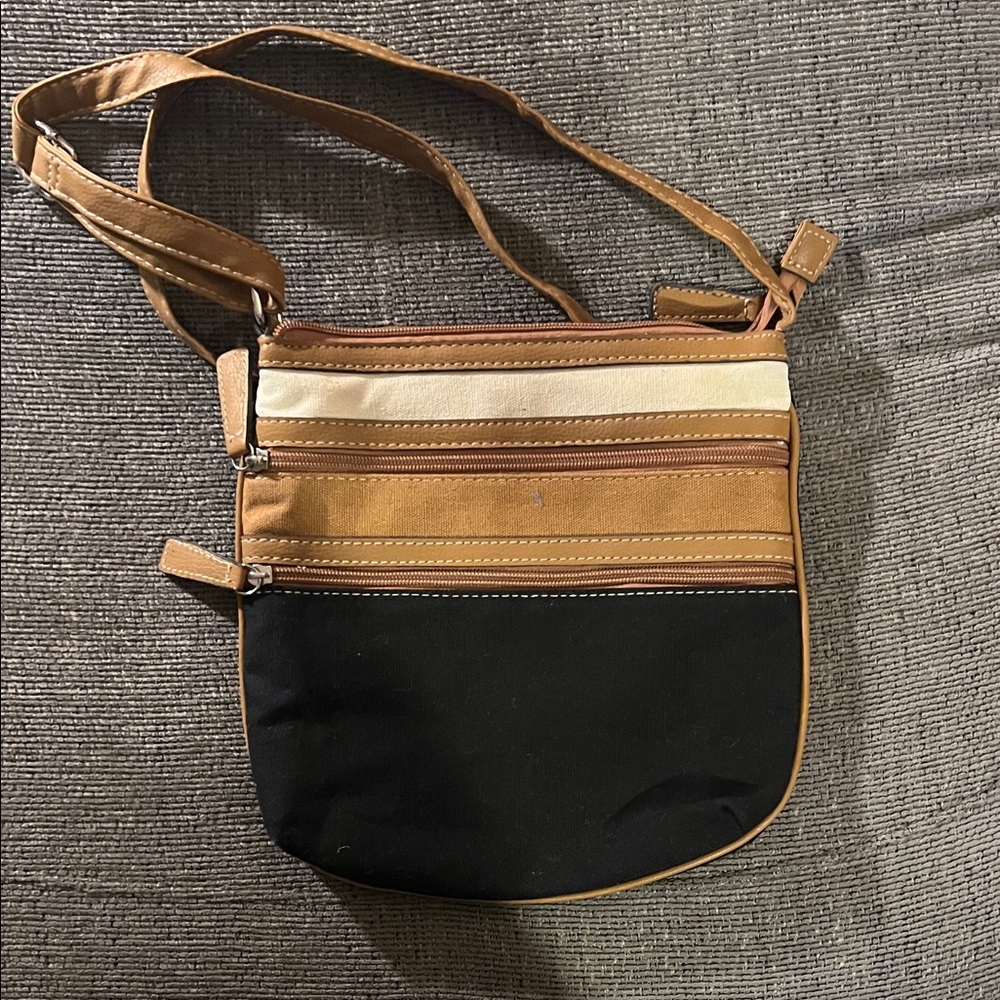 Stylish Tan and Black Croft and Barrow